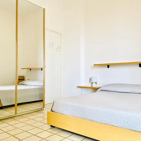I Bagni 36 - Piazza Marconi Fronte Mare Con Piscina - Immobil Relax *