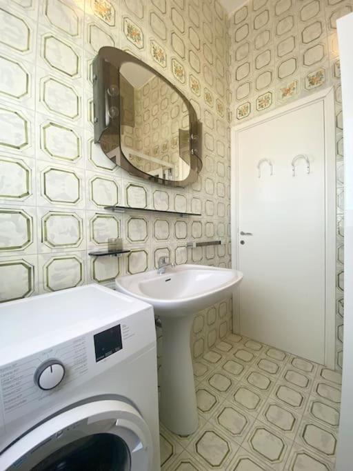 I Bagni 36 - Piazza Marconi Fronte Mare Con Piscina - Immobil Relax Apartment *